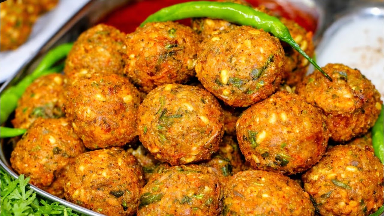 मूंग दाल की मंगोड़ी में ये एक चीज मिला देंगे तो हर बार इसी तरह पकोड़ी बनाएंगे Crispy Moong Dal Pakodi