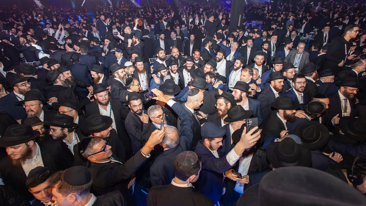 Kinus Hashluchim Gala Banquet 5786/2025 - Roll Call and Dancing
