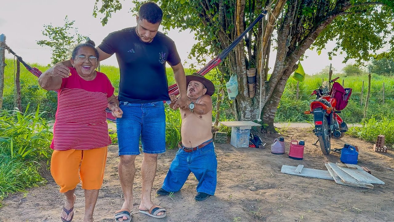 MÃE DE PILILIU CHAMA LEÔNCIO DE FILHO PREFERIDO E ELE SURTA CIÚMES🤣|PILILIU DA RESENHA
