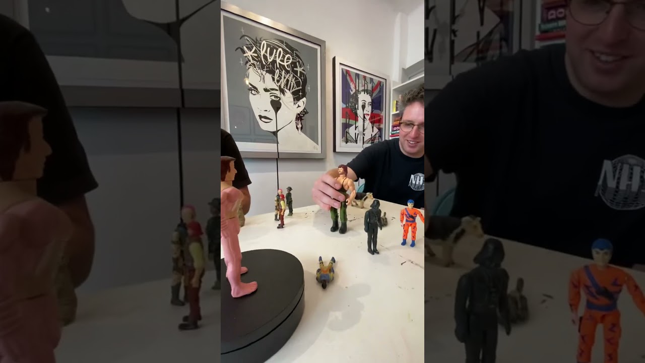 Hanging with Ben Gore at FOURTH WALL GALLERY doing some 3D scanning with the 3dmakerpro MOLE