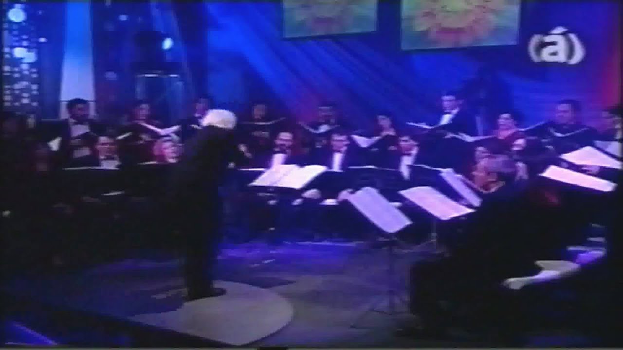 ESTUDIO CORAL DE BUENOS AIRES (2004) Conductor Carlos L&oacute;pez Puccio - Lie Lightly Gentle Earth