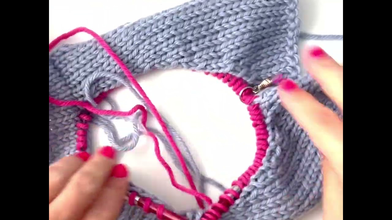 Picking up and knitting a v-neck collar