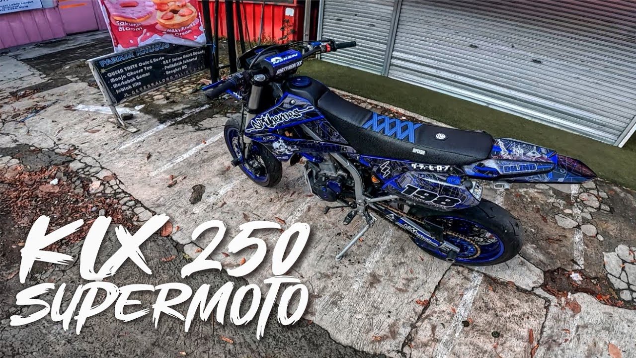 SUNMORI PAKE MOTOR INI AUTO DILIATIN CEWEK DI LAMPU MERAH!