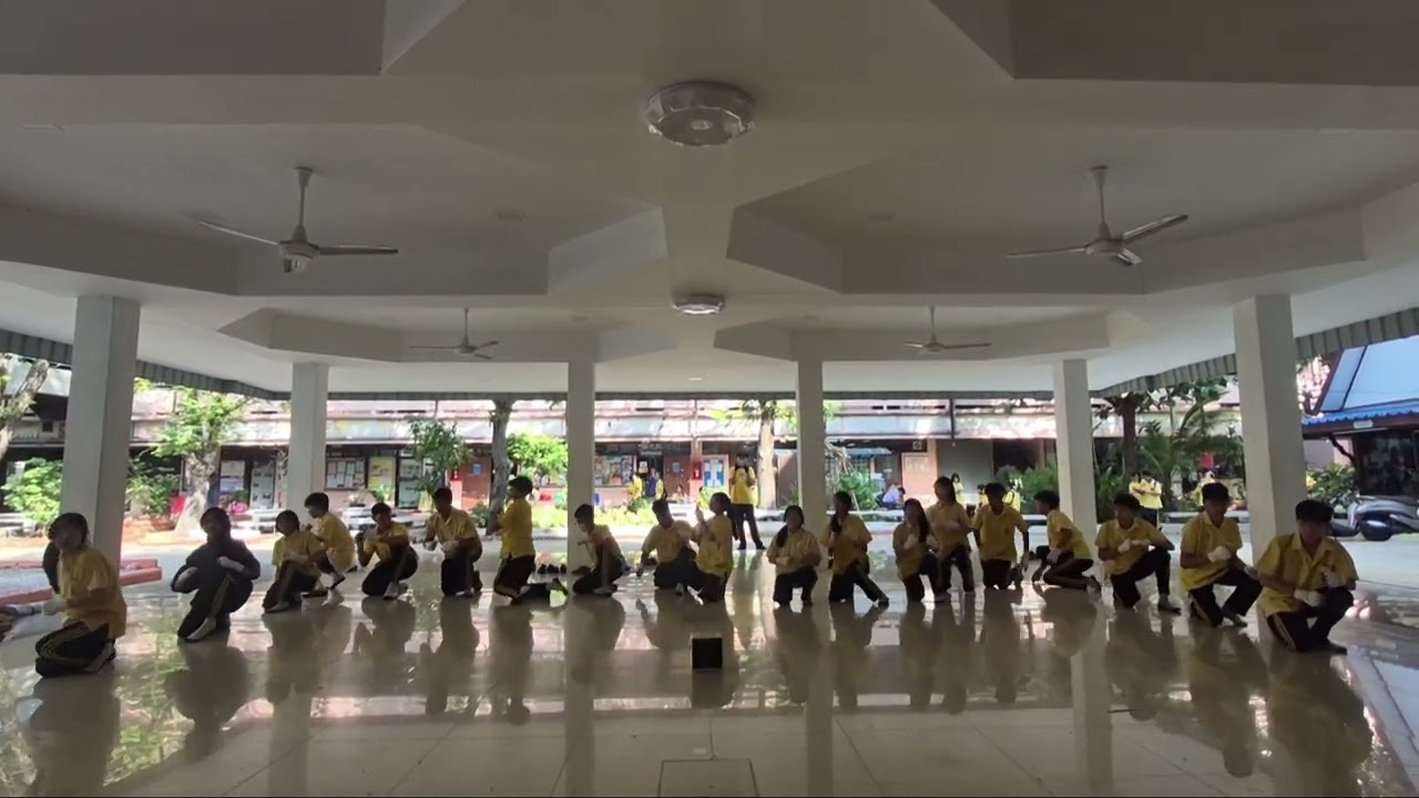 มวยไทย (ม.2/13)