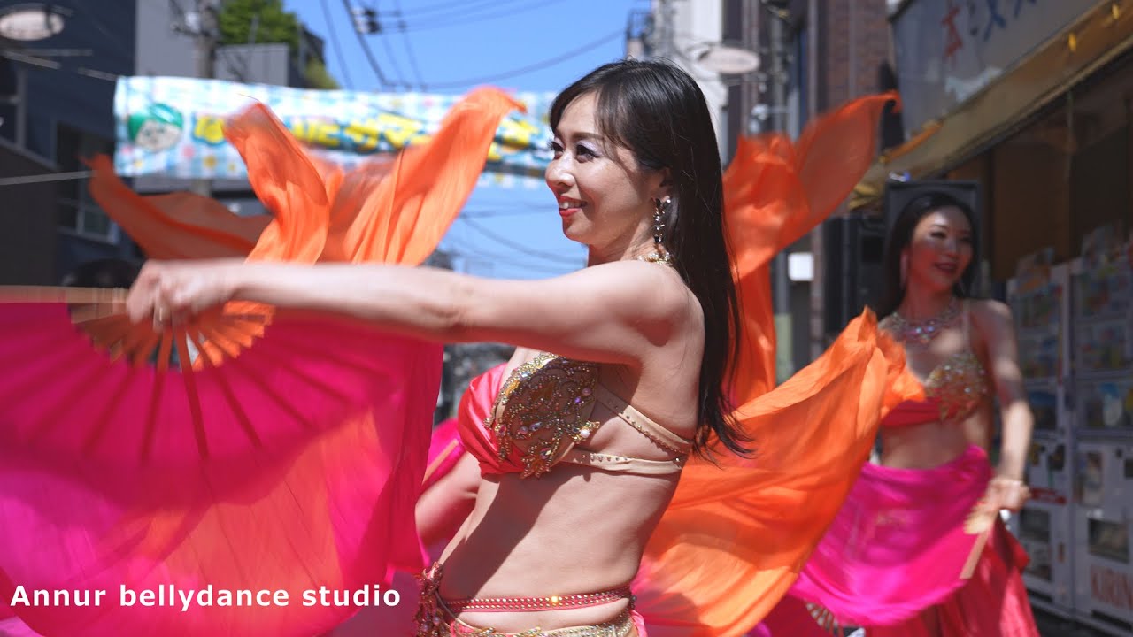 目が釘付けのベリーダンス最高！　その3　美彩色の装いで華麗に舞う、ベリーダンサーさん　Annur bellydance studio なかいたサマーふぇす2025
