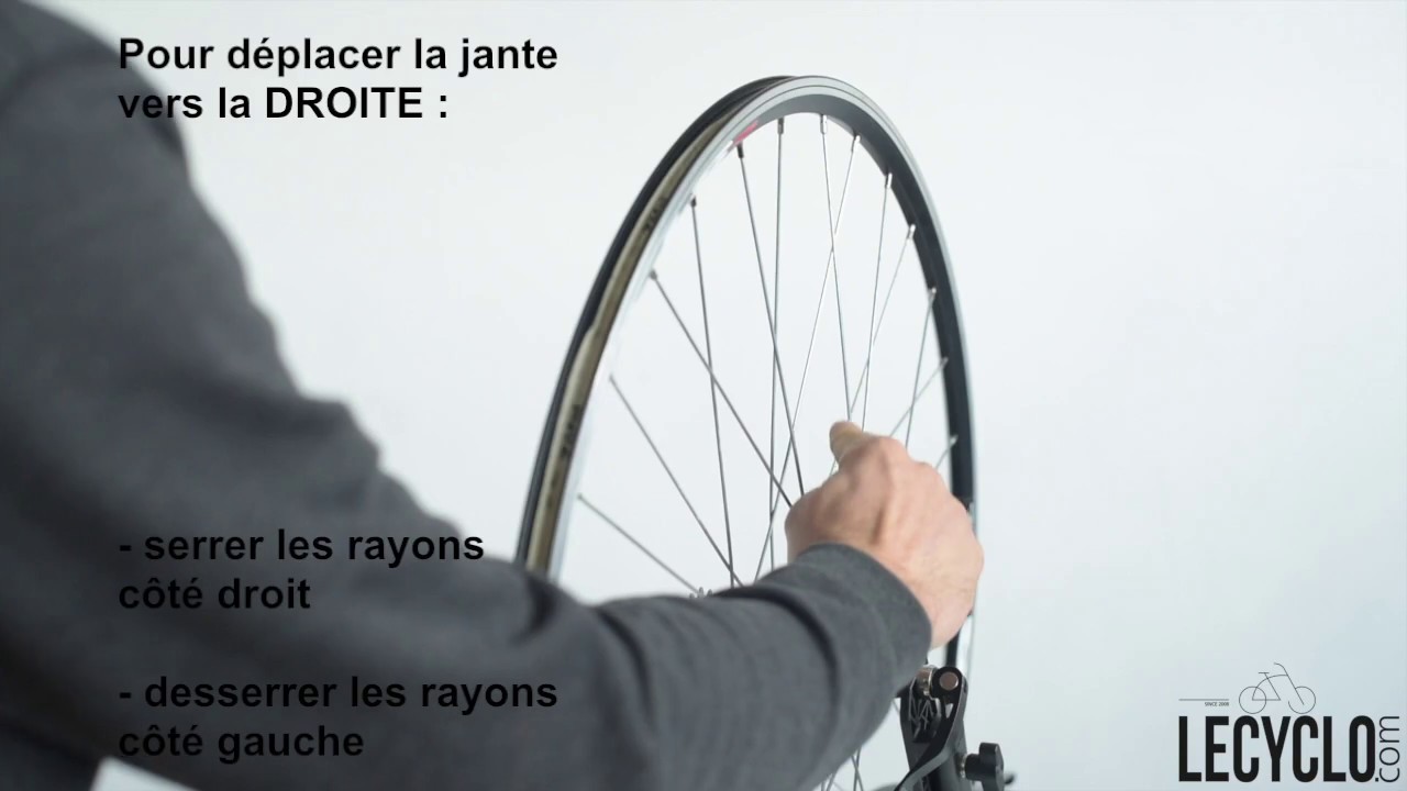 Apprendre &agrave; d&eacute;voiler une roue v&eacute;lo