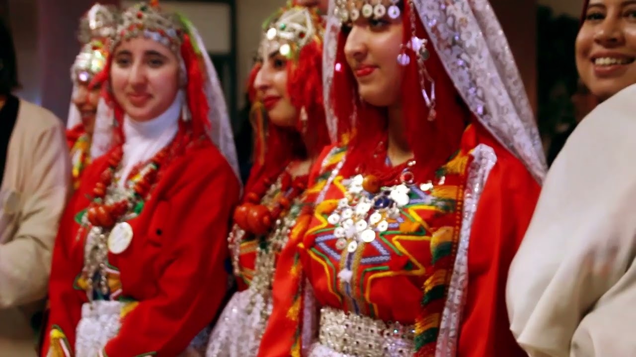 شاهد احتفالات طلبة المدرسة العليا للتكنولوجيا بأكادير برأس السنة الأمازيغية