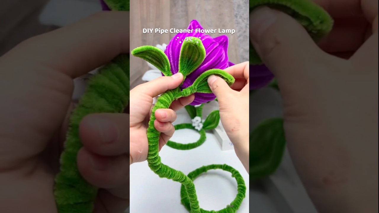 diy pipe cleaner flower lamp | handmade flowers for decoration #handmade #pipecleanerflower