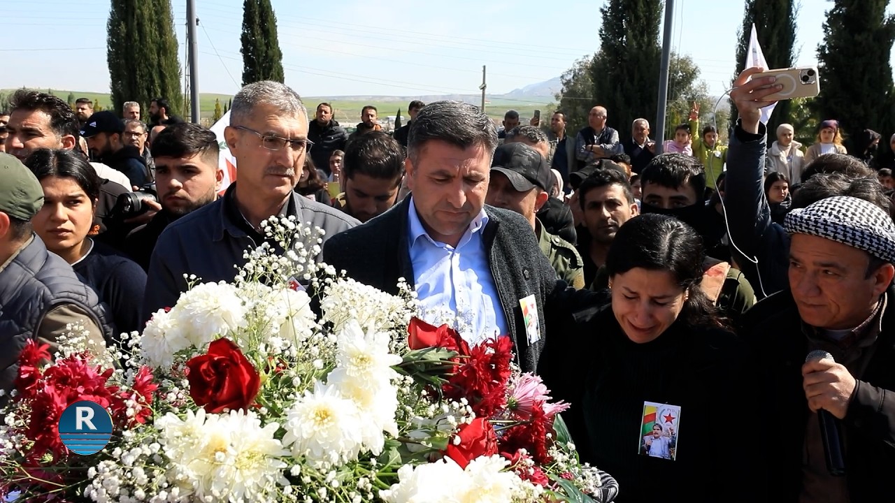 بموكب مهيب.. وصول جثمان الشهيد صالح مسلم إلى مدينة قامشلو