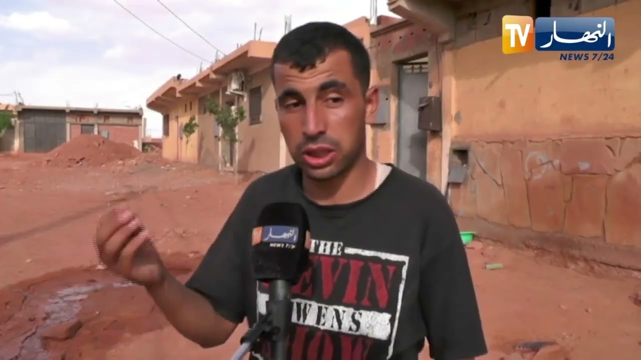النعامة : سكان حي الإستقلال 