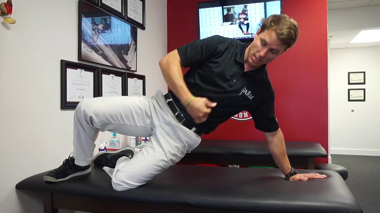 DNS High Oblique Sit (Dynamic Neuromuscular Stabilization)