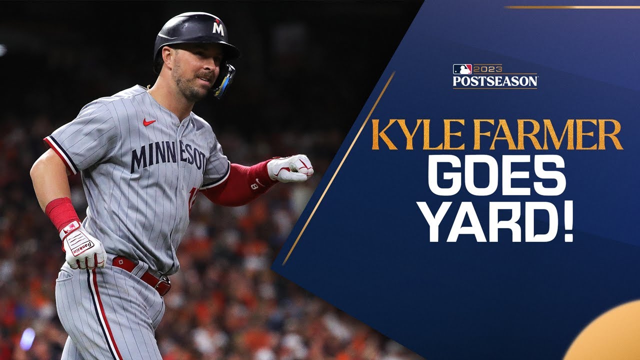 Kyle Farmer plants one over the left field wall!