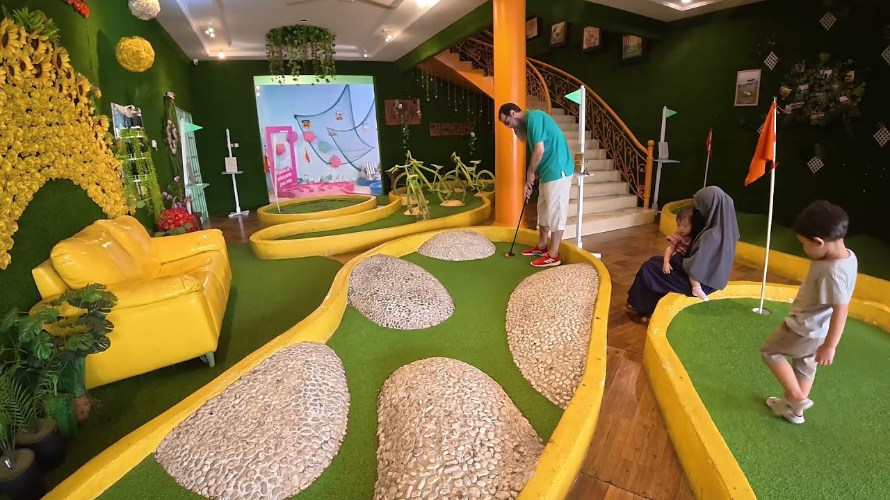 2 Hole-in-Ones at Holeo Mini Golf