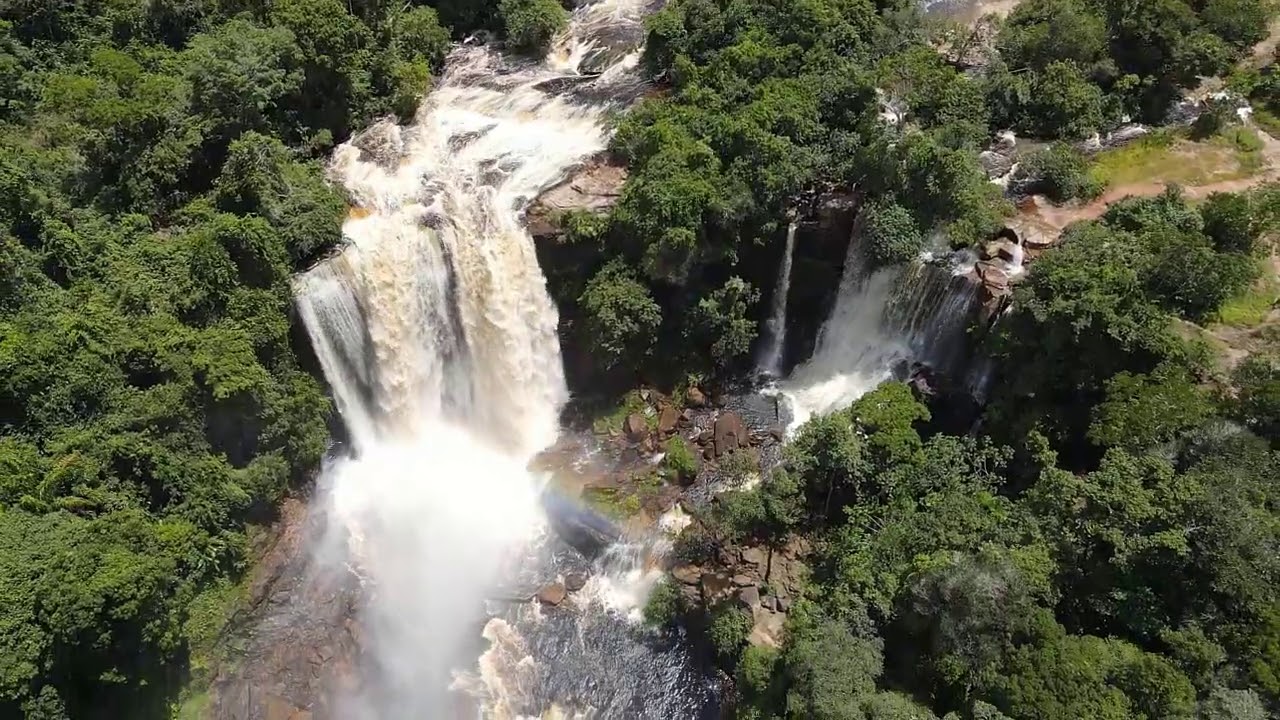 CACHOEIRA NA BEIRA DA RODOVIA BR 163 NO PARÁ | RIO CURUA VISTO DE CIMA | LINDAS QUEDAS DAGUA