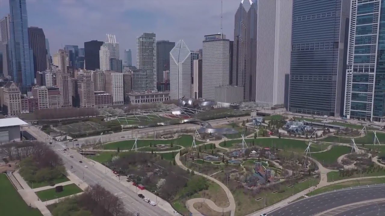 As office vacancies rise, developers aim to restore Loop's vibrancy