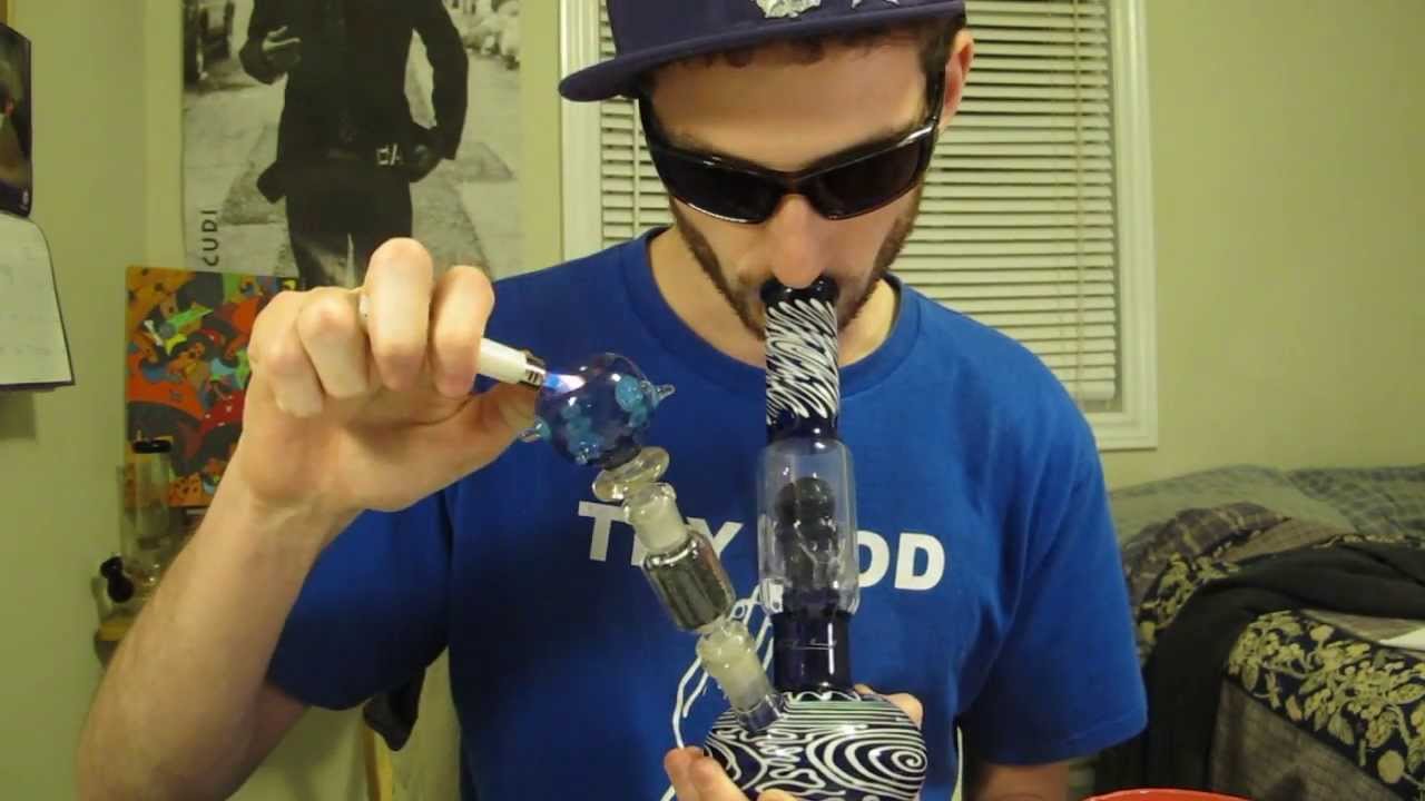★ Glass Review: SKULL BONG!!! ★