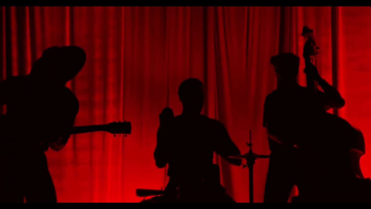 LA LOM Performs 