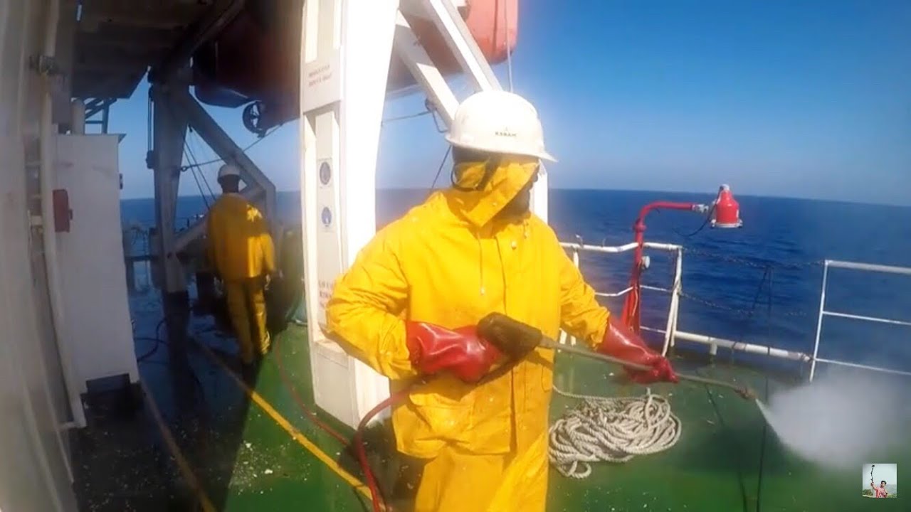 HYDROBLASTER - EASY WAY OF CHIPPING ON SHIP&rsquo;S DECK