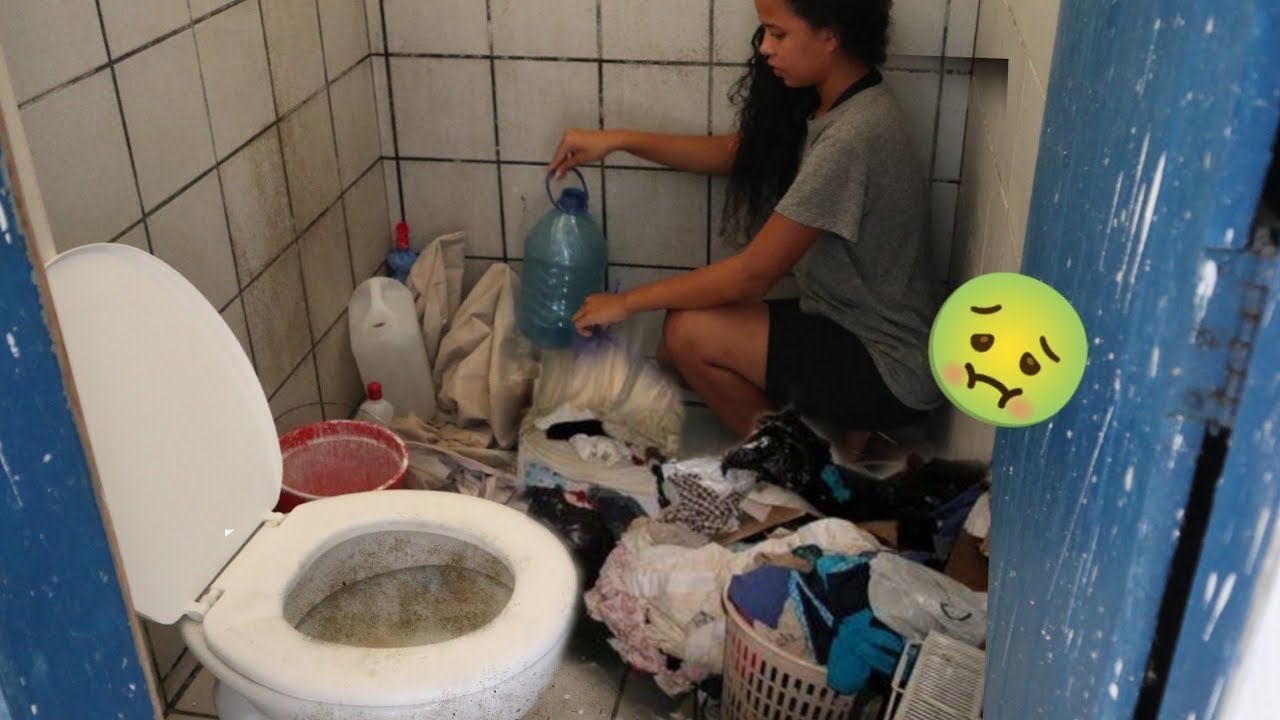 Aluguei uma casa e o banheiro estava nesse estado decoração de banheiro gastando pouco extreme clean