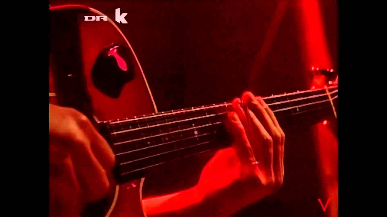 Majbritte Ulrikkeholm - Mother (Live)