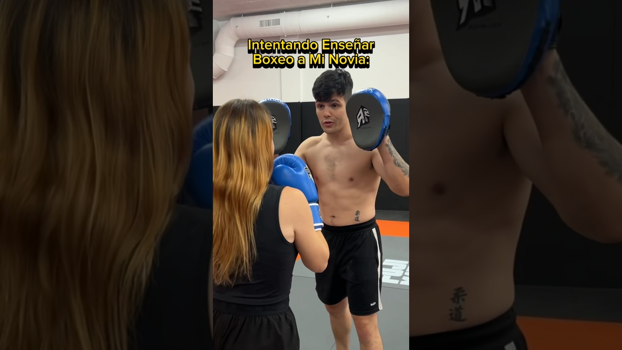 Cuando Mi Novia quiere Boxear 🥊😂 #shorts