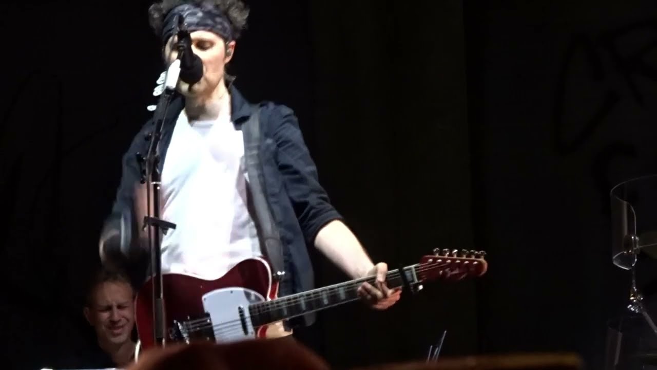 The Fratellis - Yes Sir, I Can Boogie - M&S Bank Arena - Liverpool