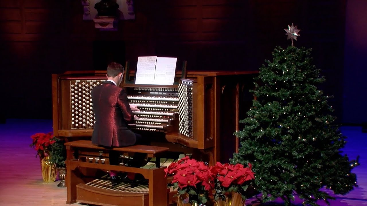 James Kennerley plays Bring a torch, Jeanette Isabella, arr. Keith Chapman