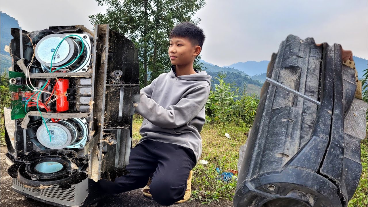 Genius boy repairs speakers for neighbors orphansDuynhan