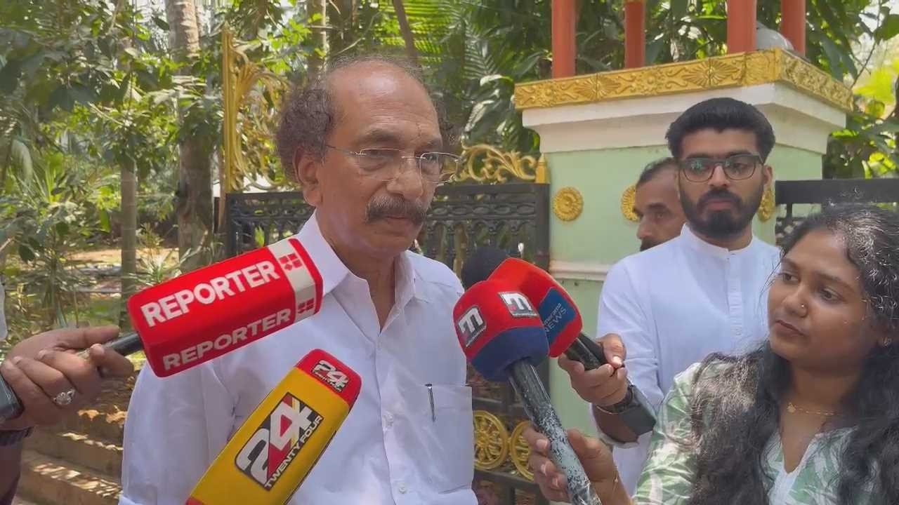 പോലീസ് അന്വേഷിക്കട്ടെ;തോടന്നൂരിലെ കെ എസ് യു നേതാവിന്റെവീട് സന്ദർശിച്ച് കെപി കുഞ്ഞമ്മദ് കുട്ടി എംഎൽ എ