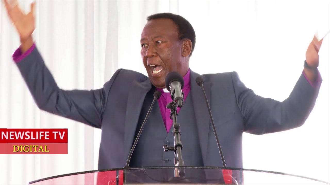BISHOP MARK KARIUKI EM0TI0NAL SONG THAT LEFT PRESIDENT RUTO CRY!NG IN STATEHOUSE,,,SOO TOUCHING