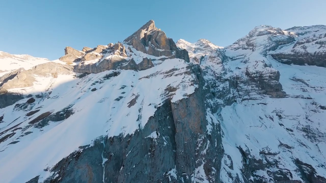 Oeschinen — Le silence de l’hiver en FPV