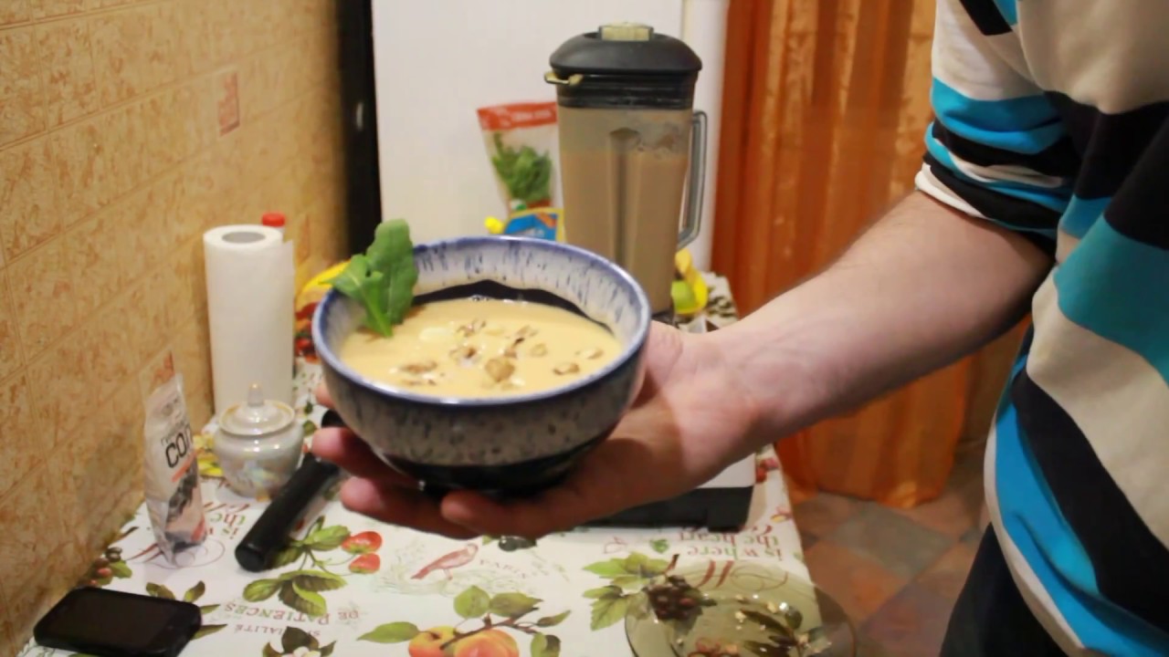 Горячий суп-пюре в блендере - аналоге Vitamix из Китая.