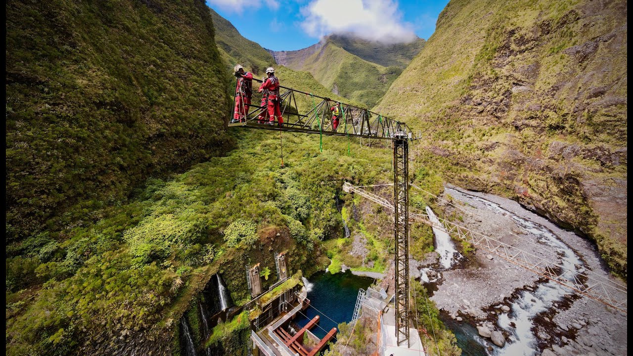 GLI - Montage de grue Rivière de l'Est - La Réunion