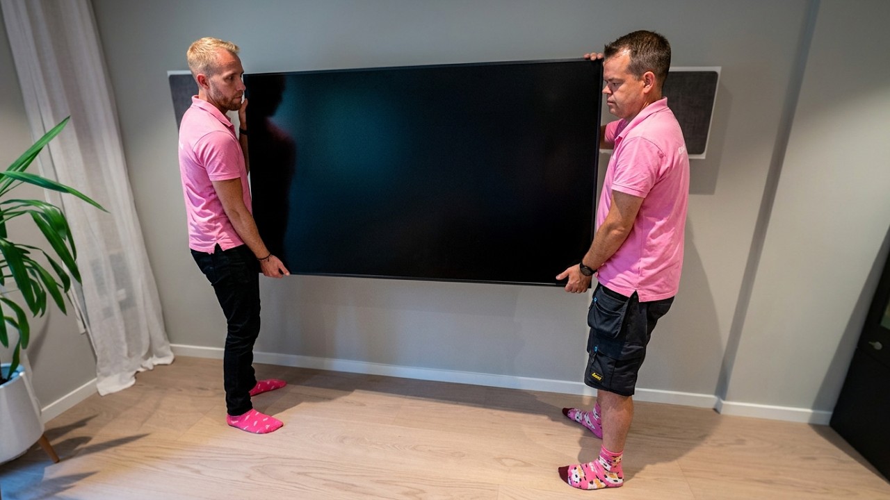 How to remove a Samsung frame Tv from the wall. All models 2017 - 2025