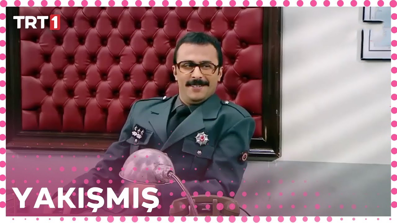 Komiser Rıza g&ouml;zl&uuml;k takmaya başladı - Seksenler 138.B&ouml;l&uuml;m