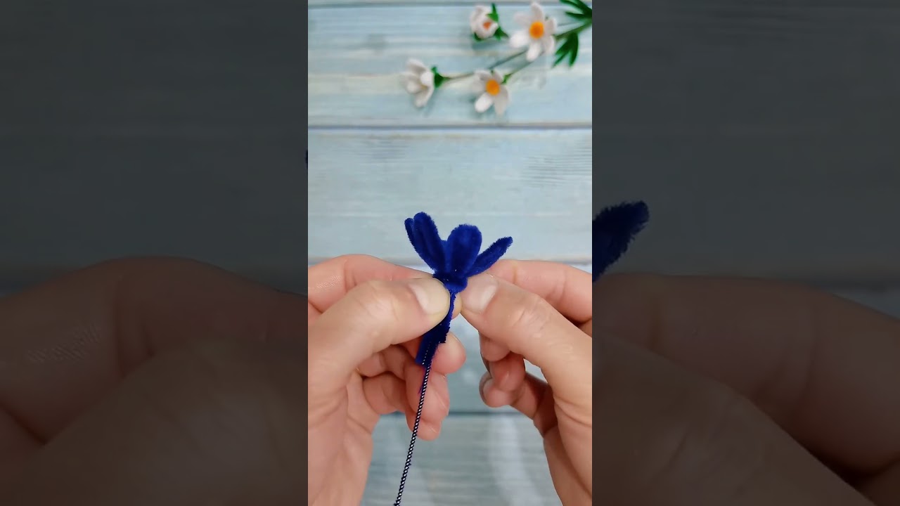 Pipe Cleaner Daisy Tutorial is Here!