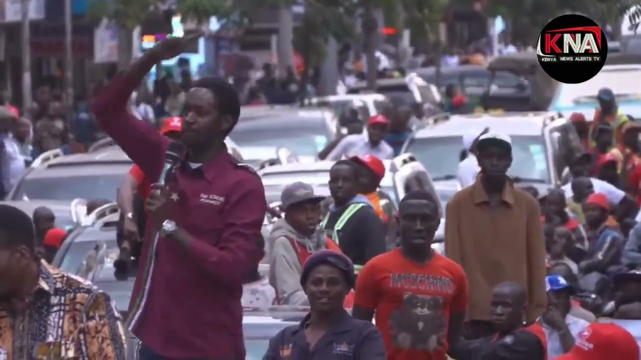 THIS IS MORE THAN LOVE! SENATOR ONYONKA TURNS THE CROWD MAD IN NAKURU'
