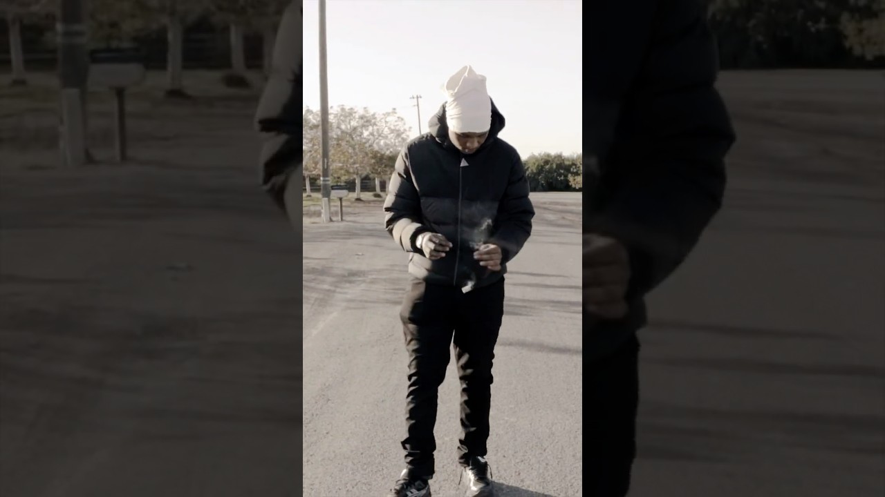 EBK Jaaybo Drops The Blunt While Getting Jiggy 😂 #ebkjaaybo #funny #interview #rap #stockton #ebk