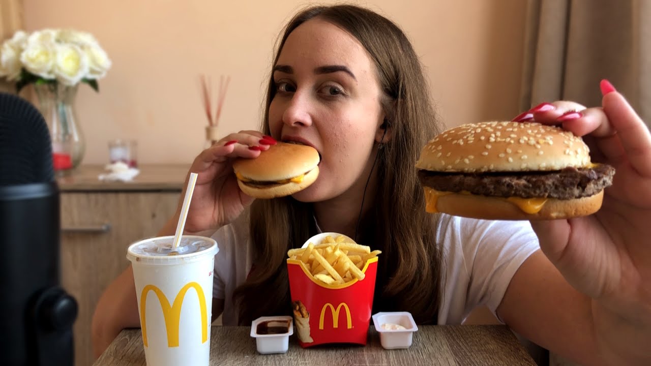 [Magyar ASMR] McDonald's MUKBANG