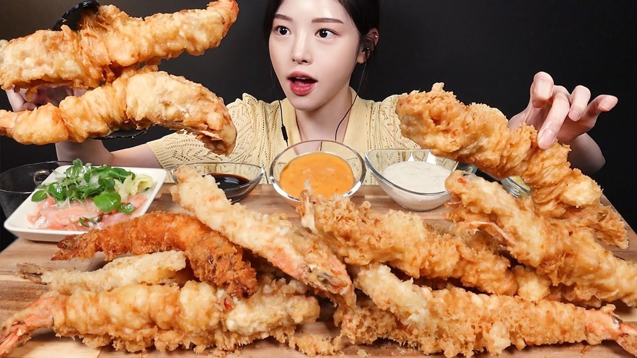 SUB)바삭끝판왕 대왕새우튀김 먹방!🍤 킹타이거 새우튀김에 상콤한 연어샐러드까지 꿀조합 리얼사운드 Various fried shrimps mukbang asmr