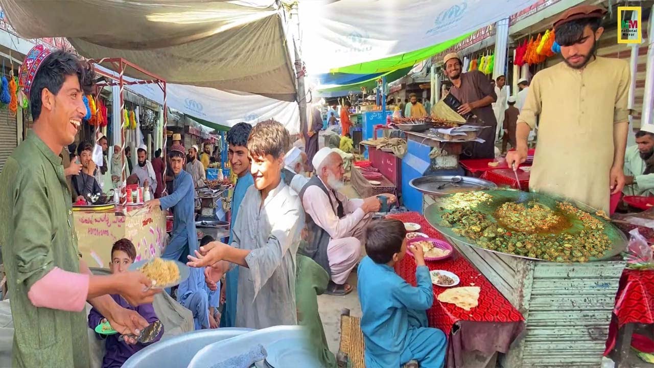 Popular street food in Marko Bazaar | Nashta in Afghanistan | Rosh Dumpukht | Liver fry | Juice