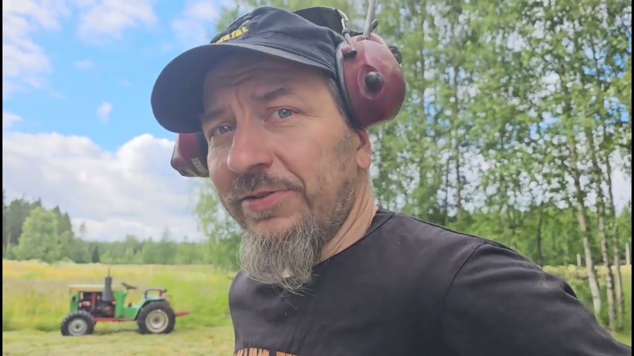 Juhannus ja verkkokoppi paikoilleen. The Midsummer and booth to the beach.