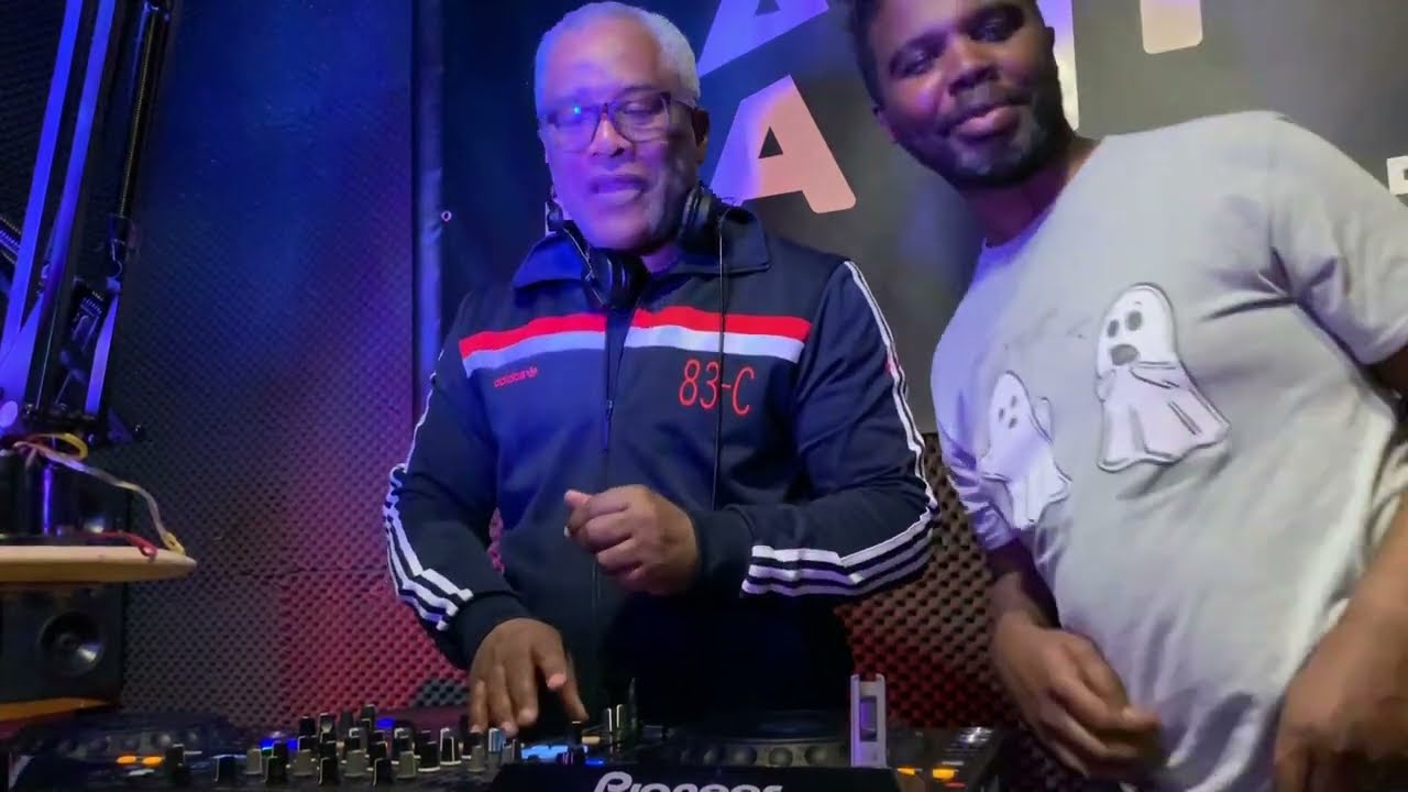 #Saturday Night Panik Mix Present : Mokolo