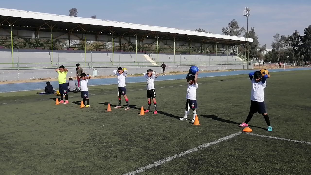 FÚTBOL BASE *SAQUE DE BANDA*