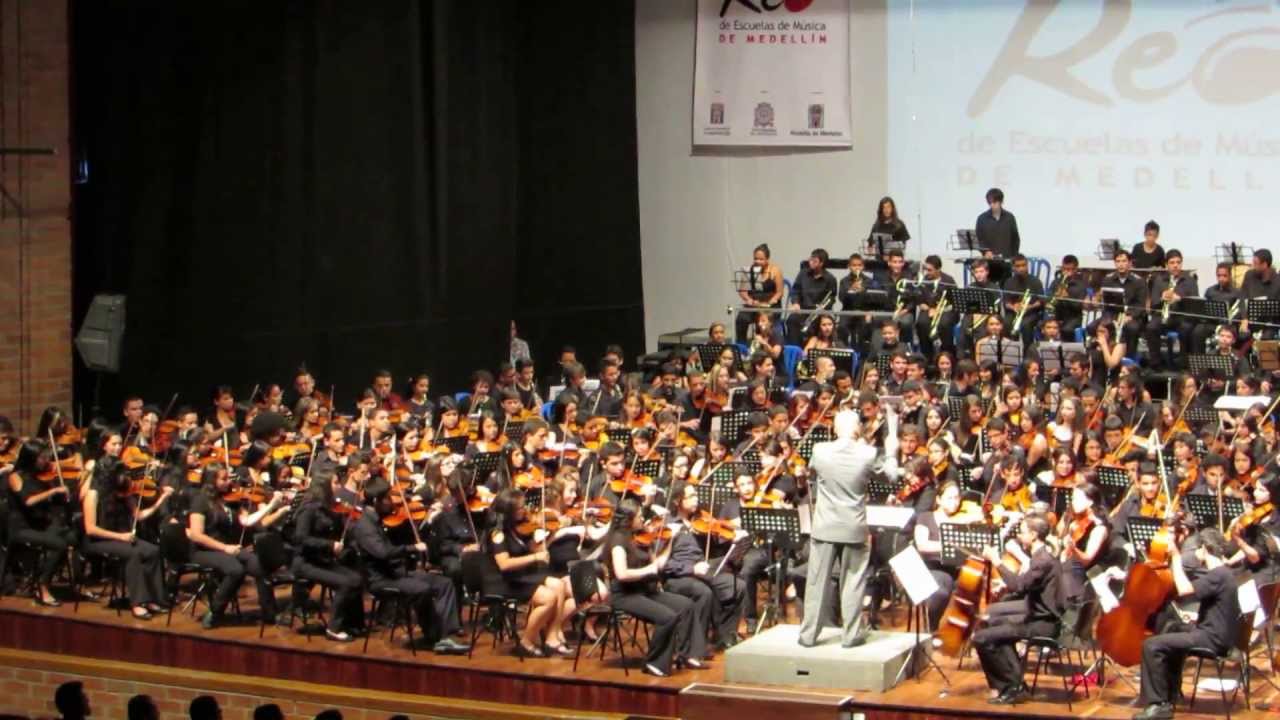 RED DE ESCUELAS DE  MUSICA DE MEDELLIN 15 AÑOS 26 08 2013 MAMBO #5