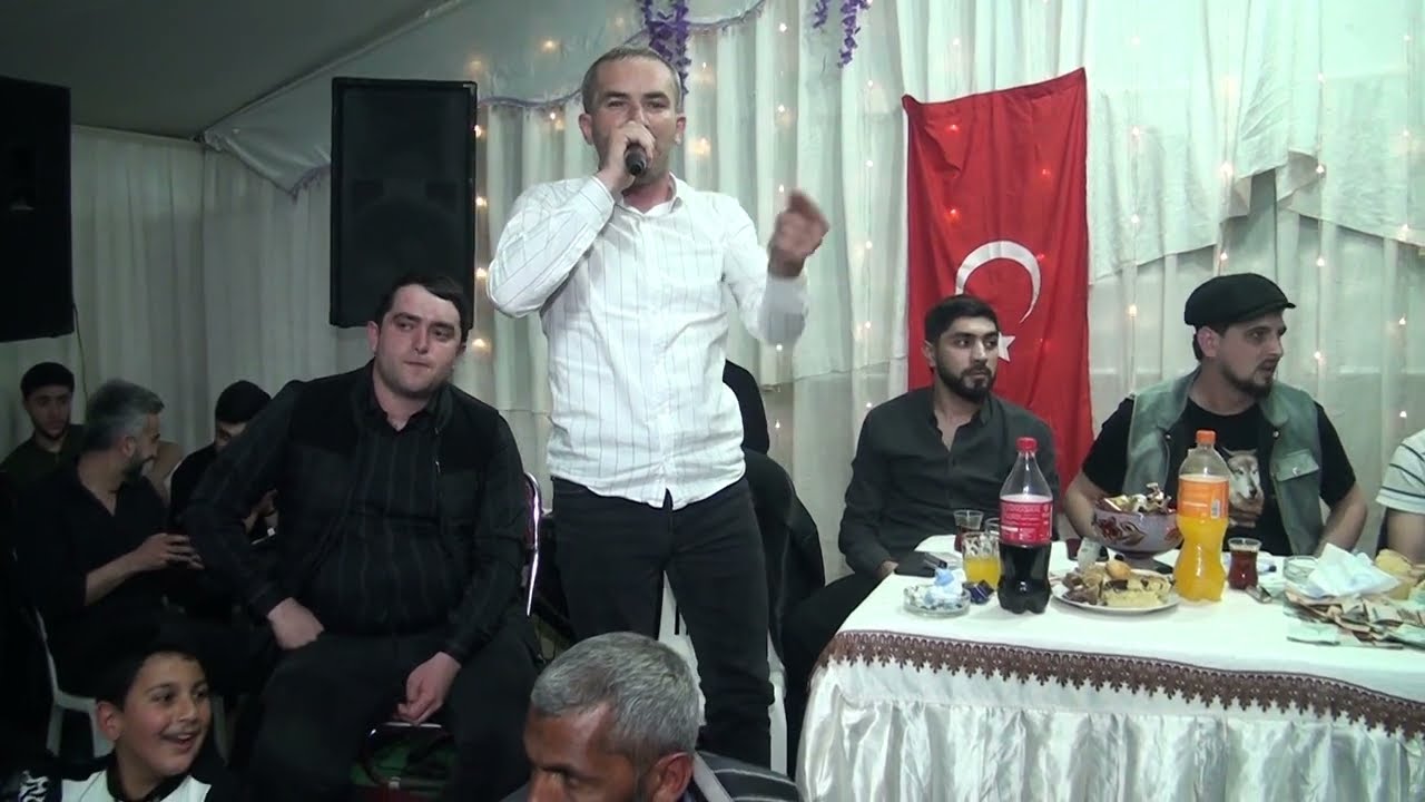 XOSROV  ELVİN    XOCƏSƏN KƏNDİ BU GÜN  YAXŞI  MEYXANA  İSTİYİR