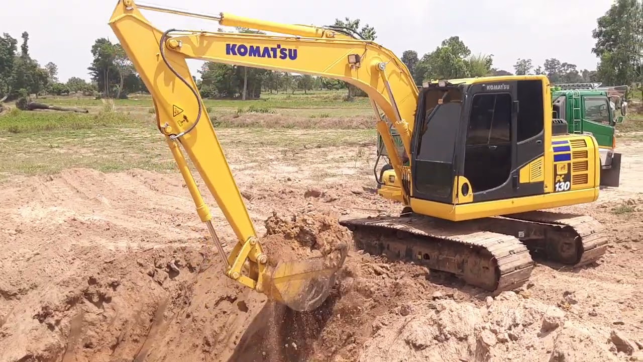 เล่นสุดบูมลึก6 เมตร komatsu pc130-10mo top งานปากบ่อ ดั้มหล่อ excavator and truck EP.8287