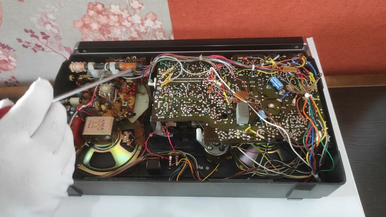 AIWA TPR-920 что внутри cassette player, disassembly of the apparatus