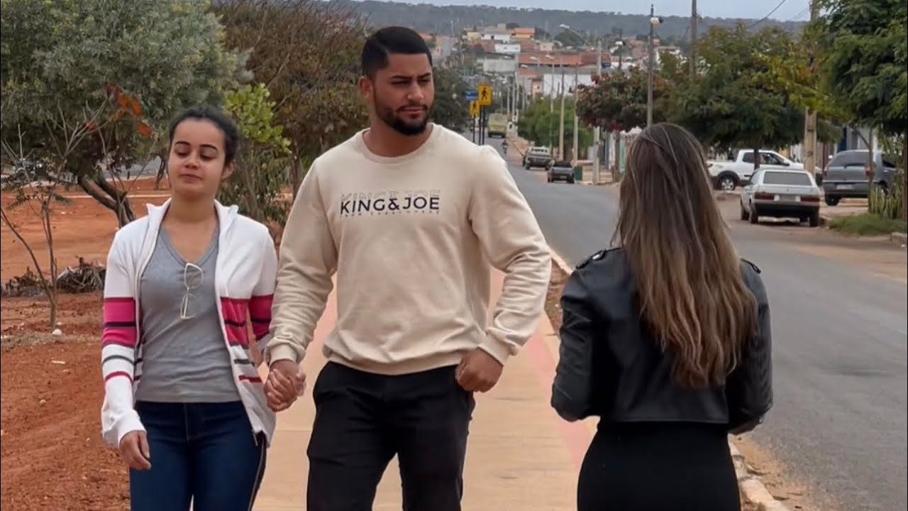 Desprezou sua esposa por andar mal vestida…😞
