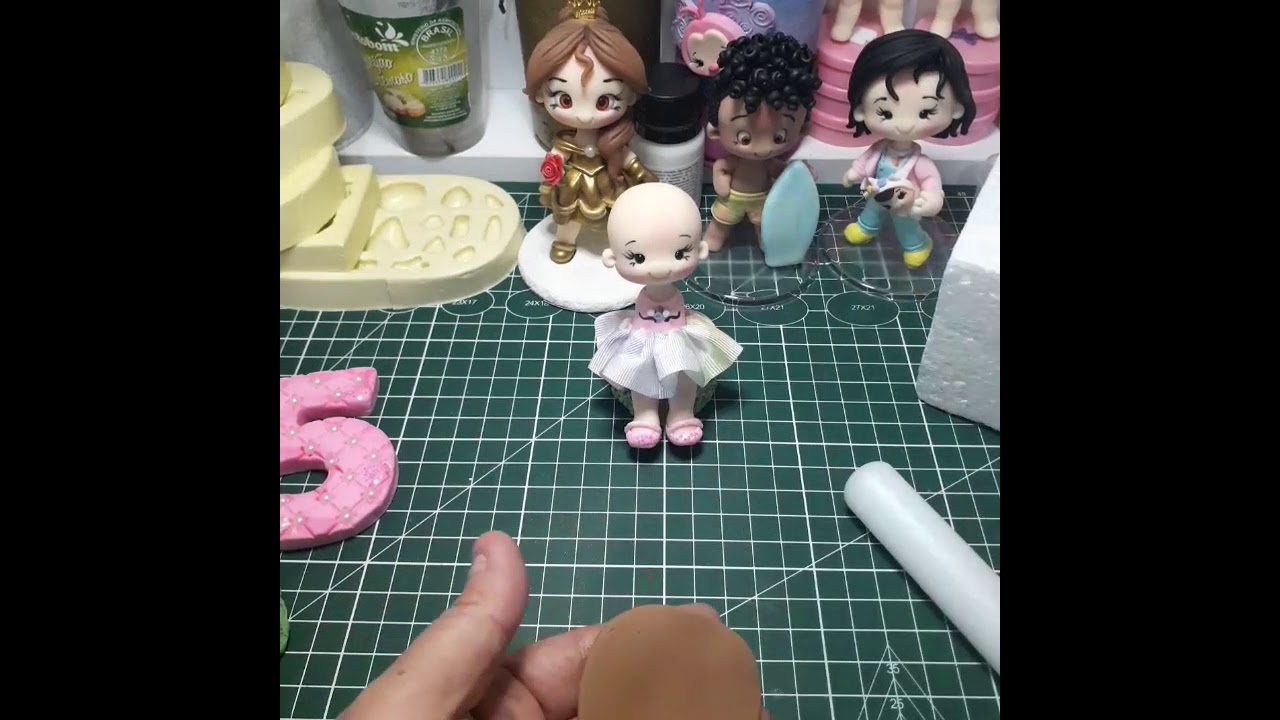 Dica de cabelinho para boneca de biscuit